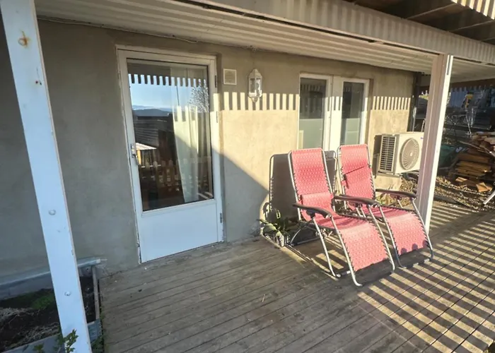 Mellom Fjell Og Fjaere Appartement *