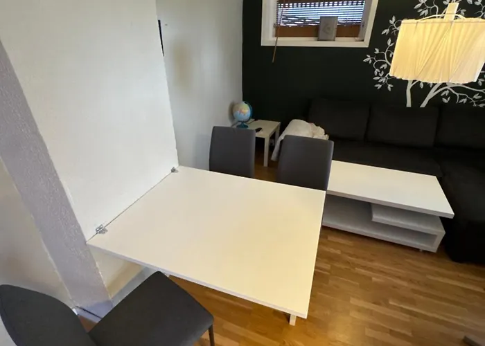 Daire Mellom Fjell Og Fjaere Tromsø