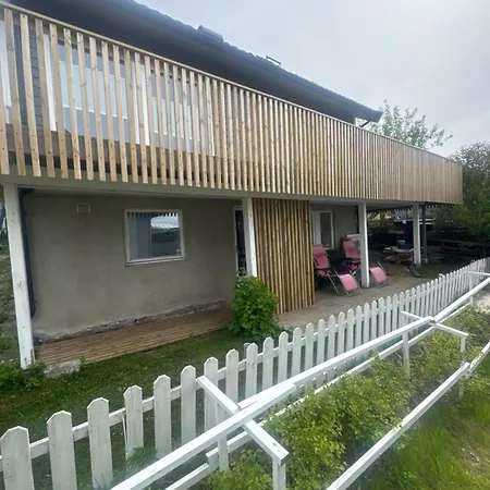 Mellom Fjell Og Fjaere Apartamento Tromsø